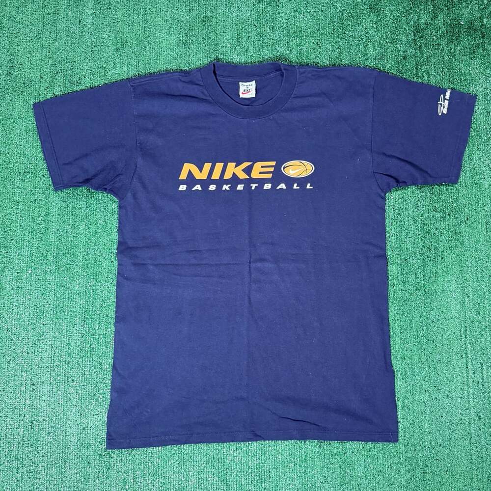 Vintage 90s Nike Basketball Navy Blue Graphic T-Shirt Large